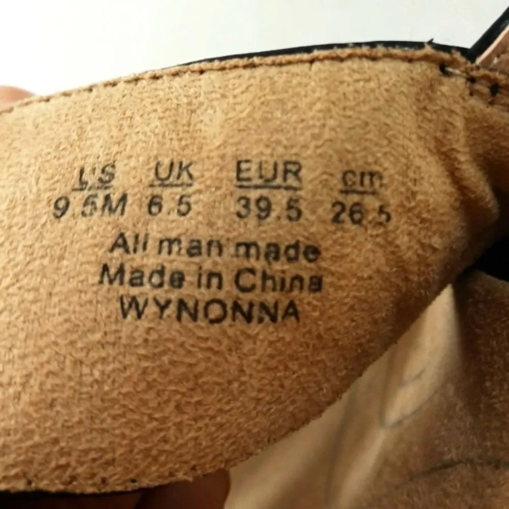Life Stride Wyonna Low Profile Cork Wedge 3 Band Active Arch Black Womans 9.5.